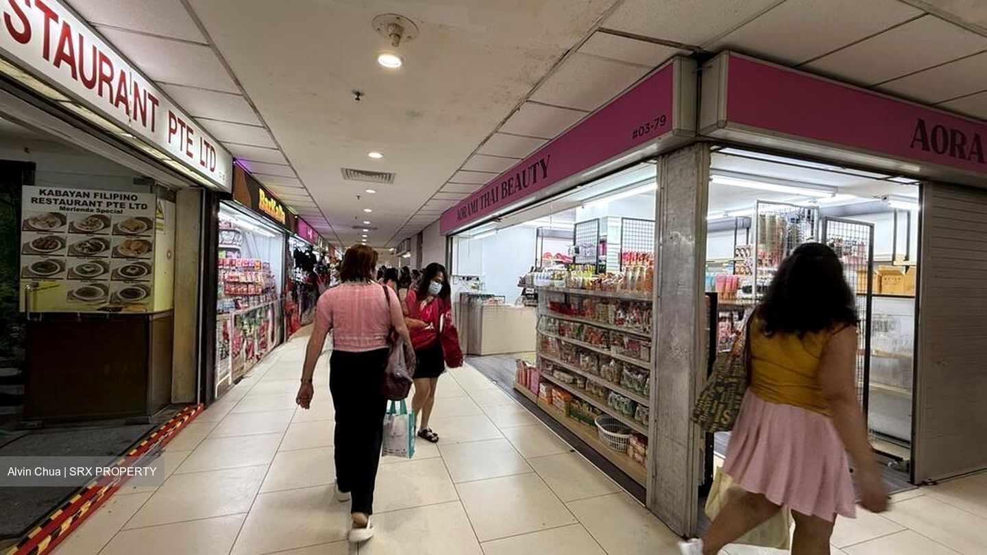Lucky Plaza (D9), Retail #628804131